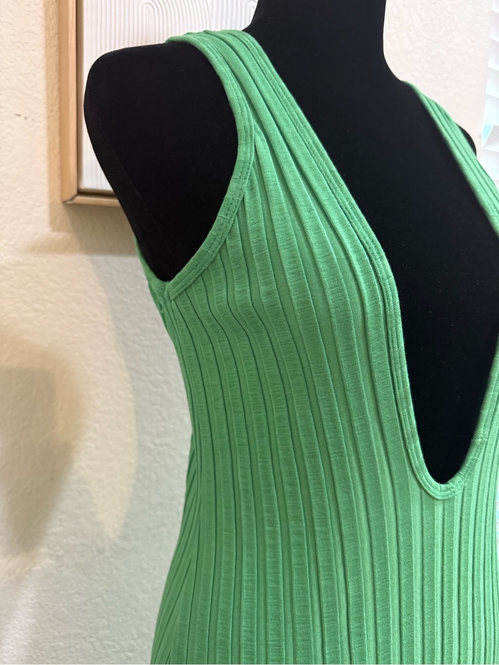 Simon Miller Green Ribbed Deep V-Neck Maxi Dress - Picture 4 of 10